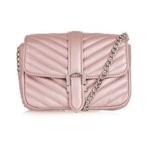 *NWOT* TopShop Chevron Pattern Metallic Pink Faux Leather Crossbody Bag …